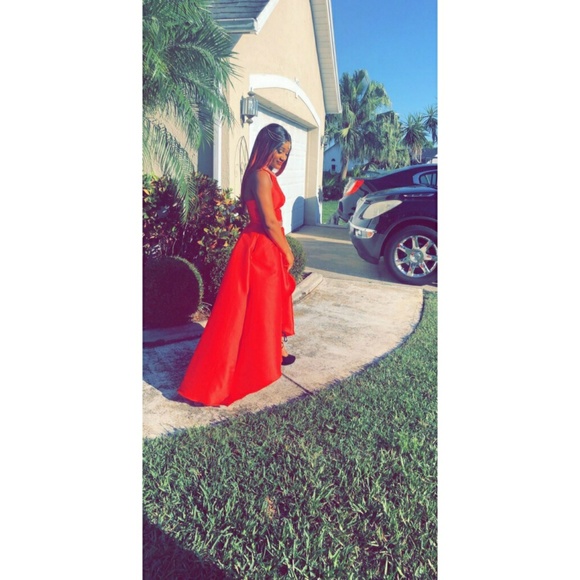 Bee Darlin red preowned hand altered dress gown - Picture 2 of 7